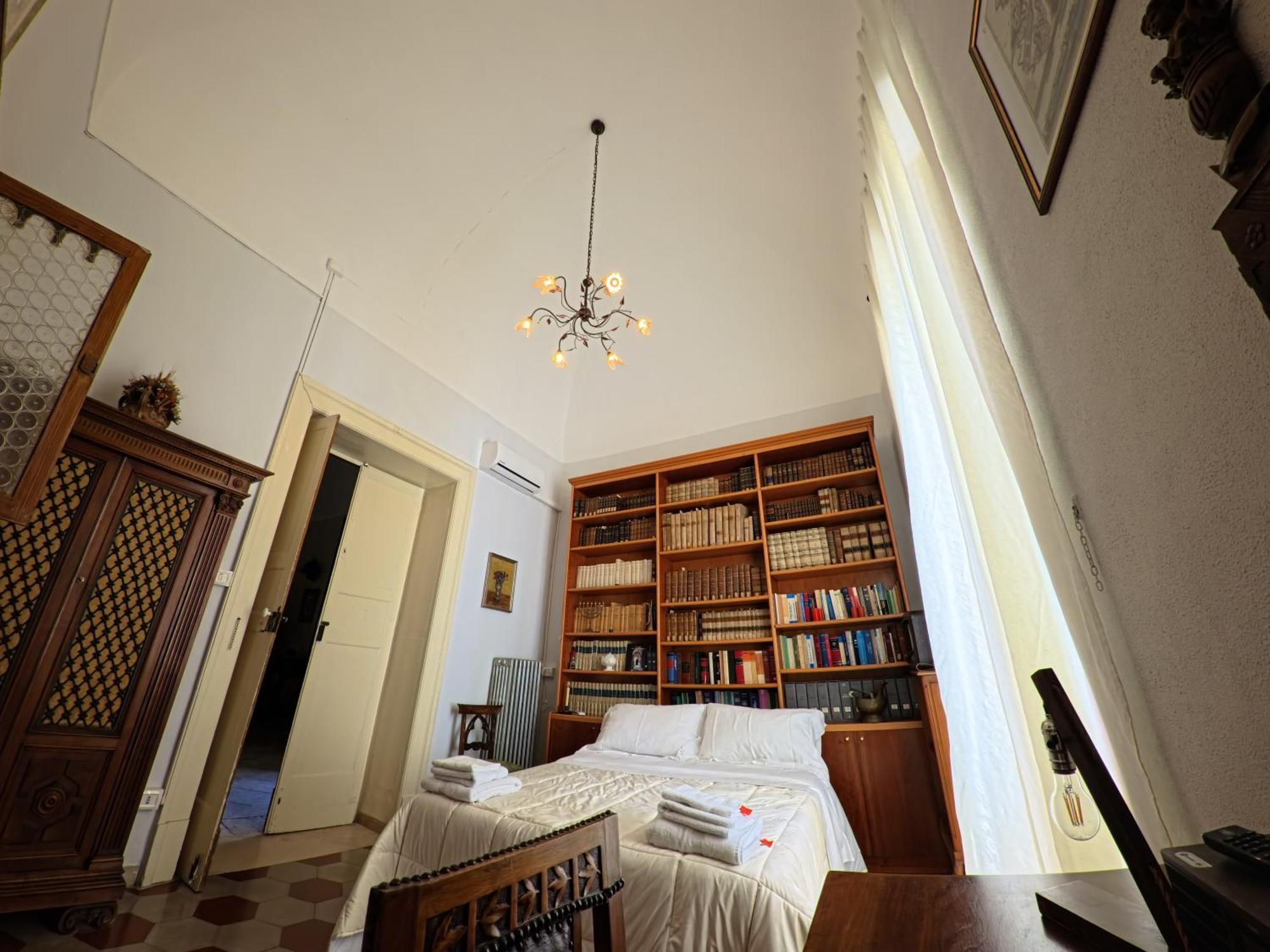 Palazzo Framarino Dei Malatesta - Noble Floor - XIV Century Giovinazzo Exteriér fotografie