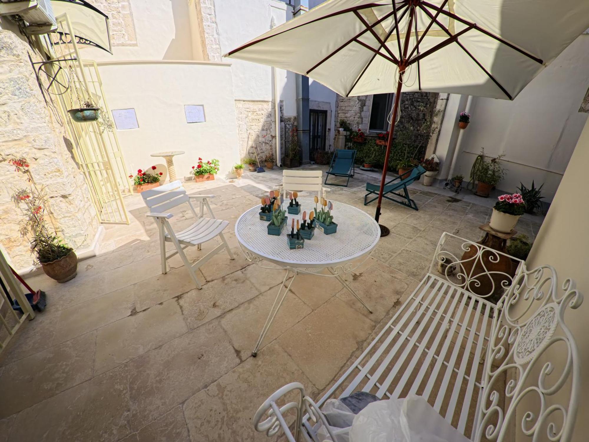 Palazzo Framarino Dei Malatesta - Noble Floor - XIV Century Giovinazzo Exteriér fotografie